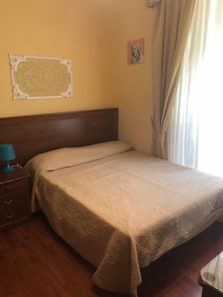 Hotel Iris Neapol Exteriér fotografie